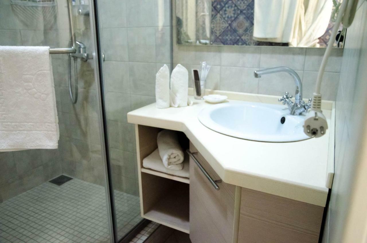Hotel Luxury House Szymkent Zewnętrze zdjęcie