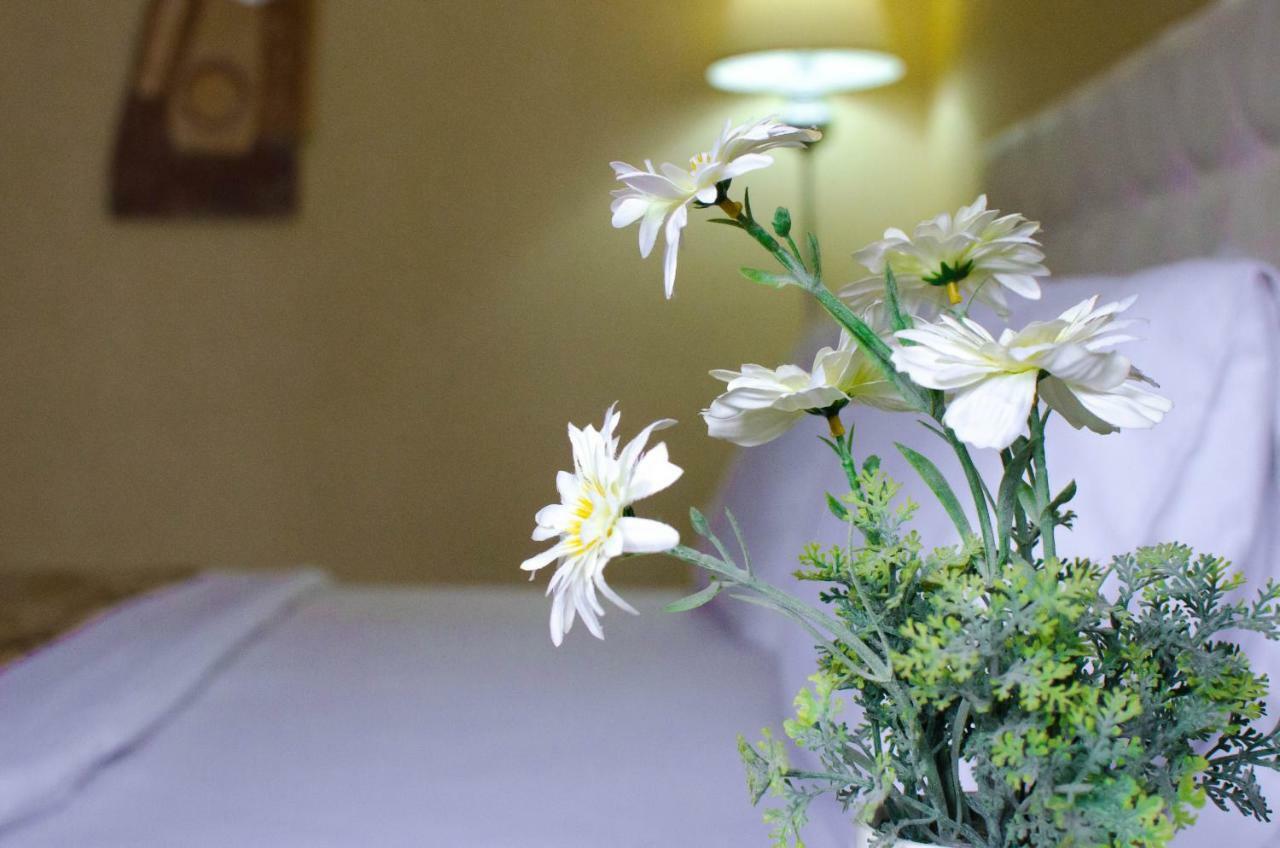 Hotel Luxury House Szymkent Zewnętrze zdjęcie